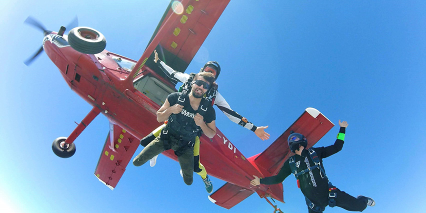 Skydiving Tutorial - How can we learn to Skydive?